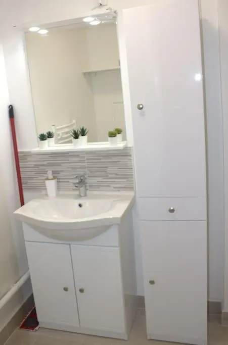 Studio Paris Sud A Cote Du Metro Apartment Villejuif France
